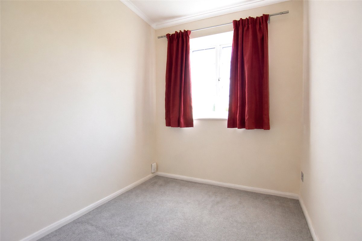 3 bedroom house, Tamarin Gardens, Cherry Hinton CB1 - Available