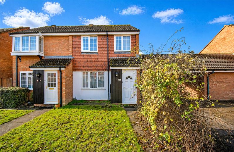 3 bedroom house, Tamarin Gardens, Cherry Hinton CB1 - Available