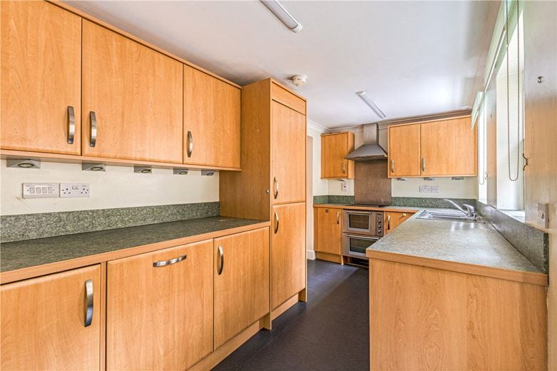4 bedroom house, St. Matthews Gardens, Cambridge CB1 - Available