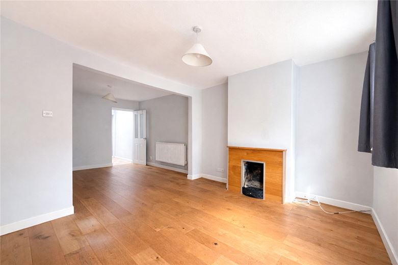 2 bedroom house, Rivar Place, Sleaford Street CB1 - Available