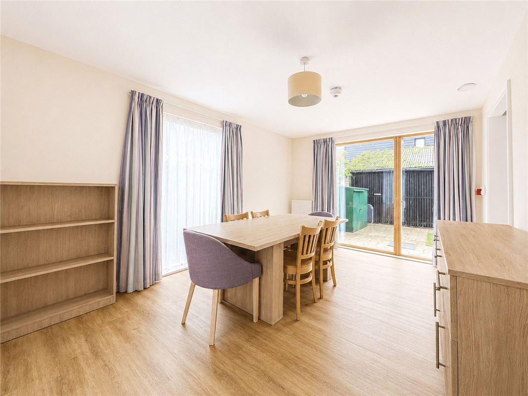 3 bedroom house, Royal Way, Trumpington CB2 - Available