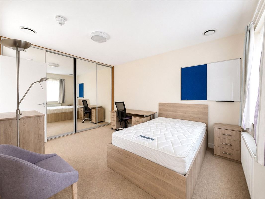 3 bedroom house, Royal Way, Trumpington CB2 - Available