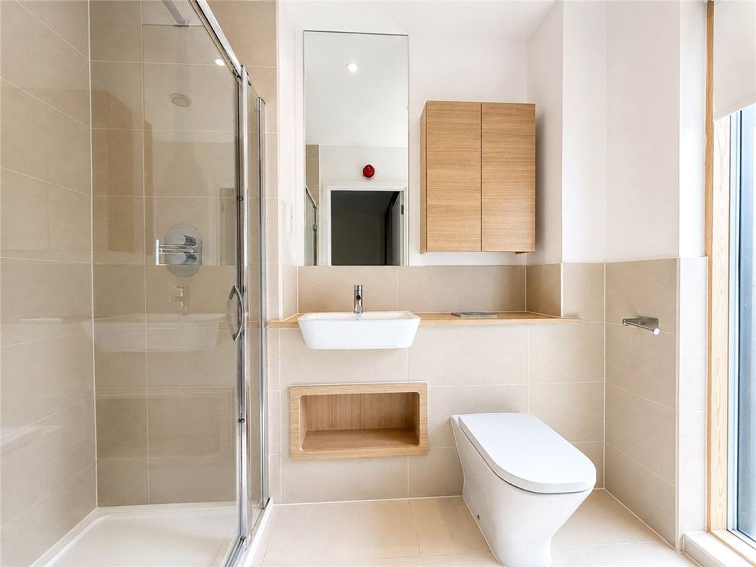 3 bedroom house, Royal Way, Trumpington CB2 - Available