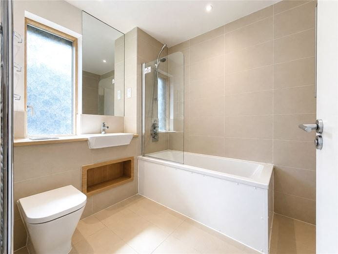 3 bedroom house, Royal Way, Trumpington CB2 - Available