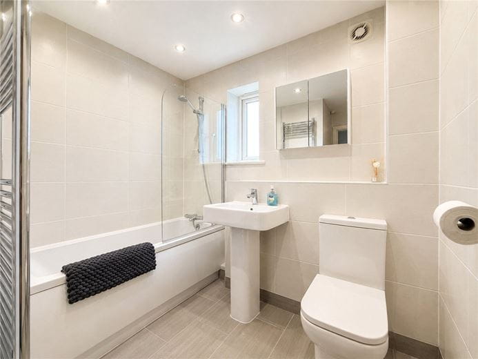 3 bedroom house, Rule Gardens, Fordham CB7 - Available
