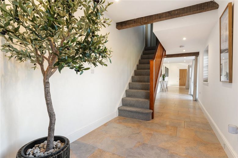 4 bedroom house, Upend, Newmarket CB8 - Available