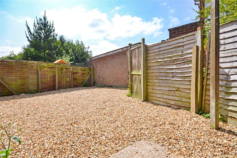 2 bedroom flat, Chatsworth Avenue, Cambridge CB4 - Let Agreed