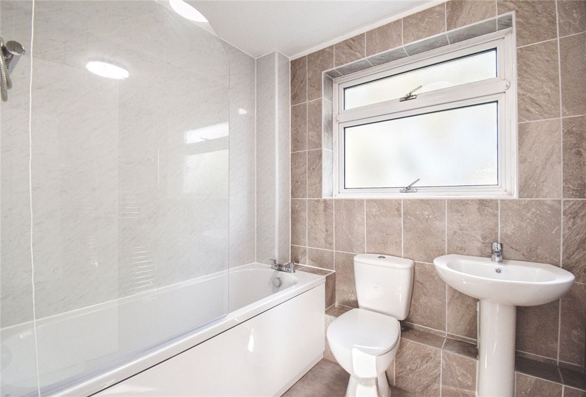 3 bedroom house, Belmore Close, Cambridge CB4 - Let Agreed
