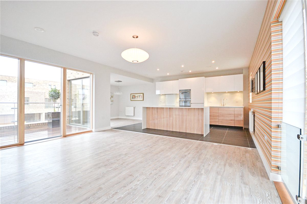 3 bedroom house, Hobson Avenue, Trumpington CB2 - Let Agreed