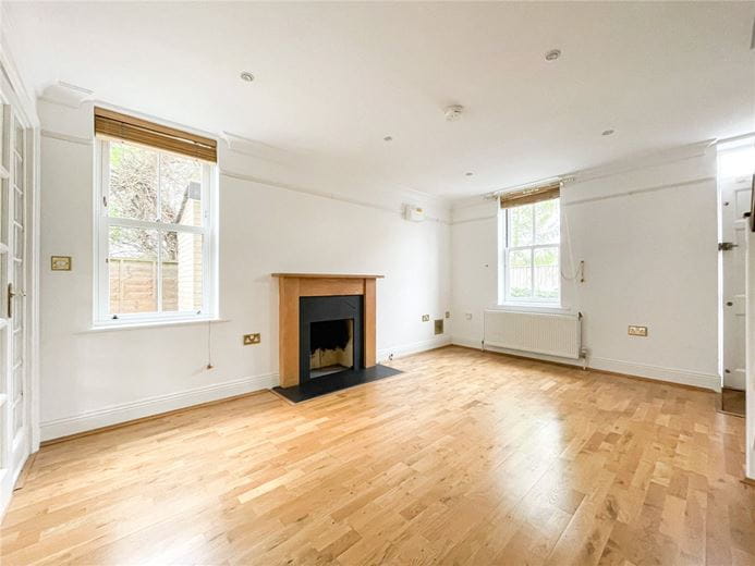 2 bedroom house, Montreal Square, Cambridge CB1 - Let Agreed