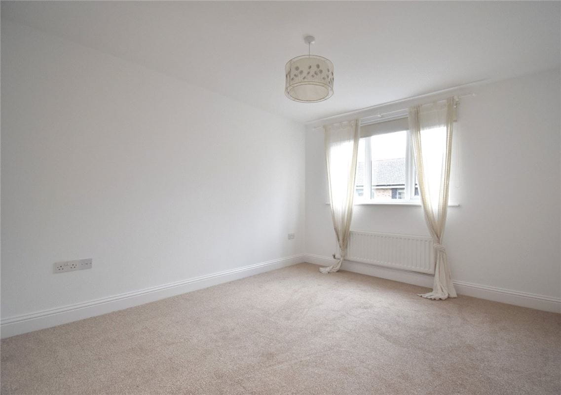 1 bedroom flat, Gladeside, Cambridge CB4 - Let Agreed