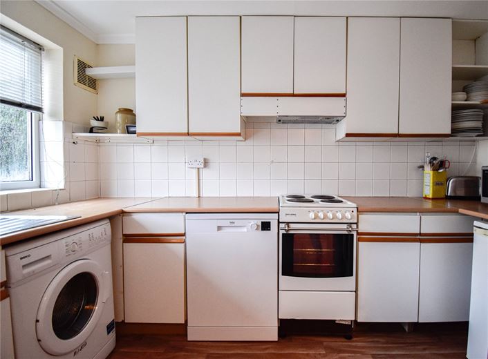 2 bedroom house, Gainsborough Close, Cambridge CB4