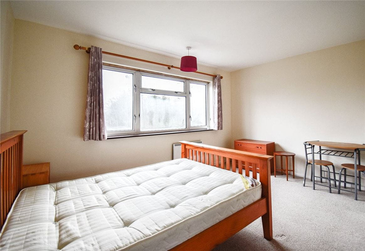 2 bedroom house, Gainsborough Close, Cambridge CB4