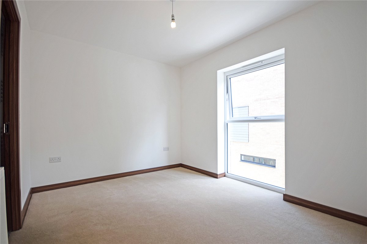 2 bedroom flat, Flamsteed Close, Cambridge CB1