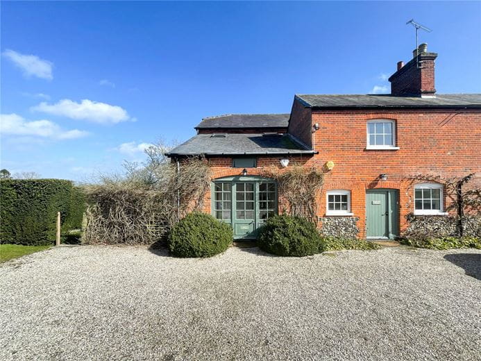 3 bedroom cottage, Place Farm, Off Upend Road CB8 - Let Agreed
