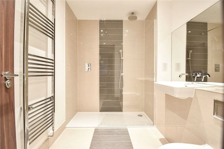 2 bedroom flat, Flamsteed Close, Cambridge CB1 - Let Agreed