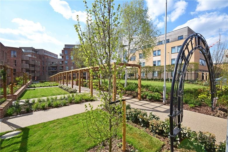 1 bedroom flat, Scholars Court, Homerton Gardens CB2 - Let Agreed