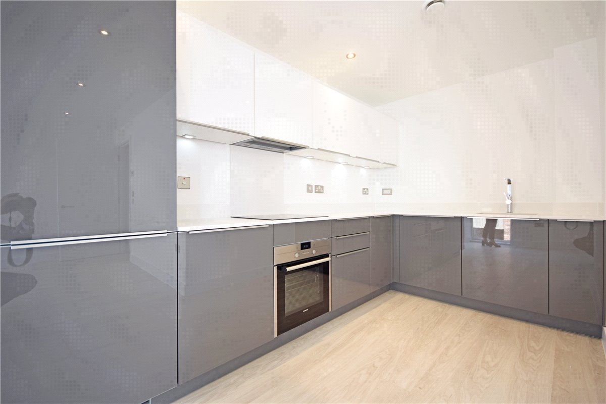 1 bedroom flat, Scholars Court, Homerton Gardens CB2 - Let Agreed