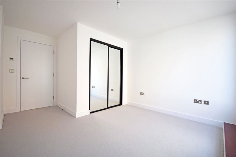 1 bedroom flat, Scholars Court, Homerton Gardens CB2 - Let Agreed