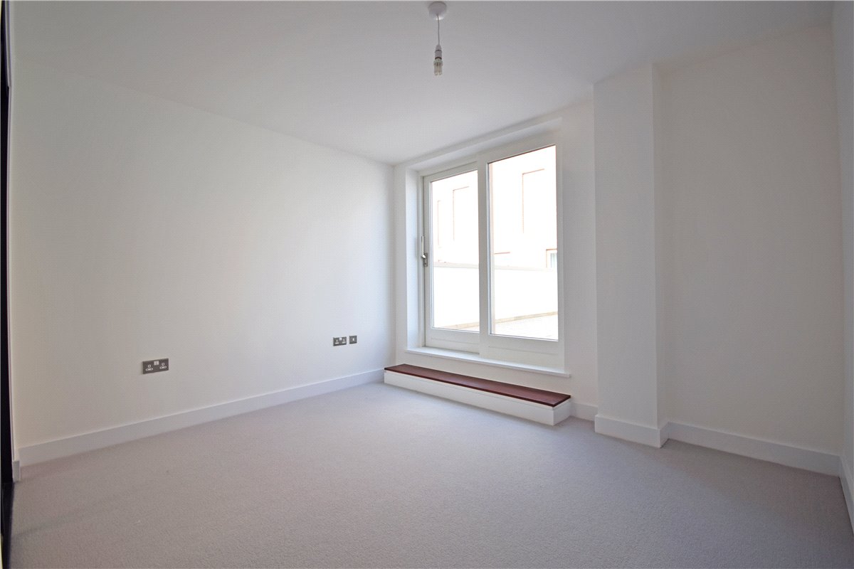 1 bedroom flat, Scholars Court, Homerton Gardens CB2 - Let Agreed