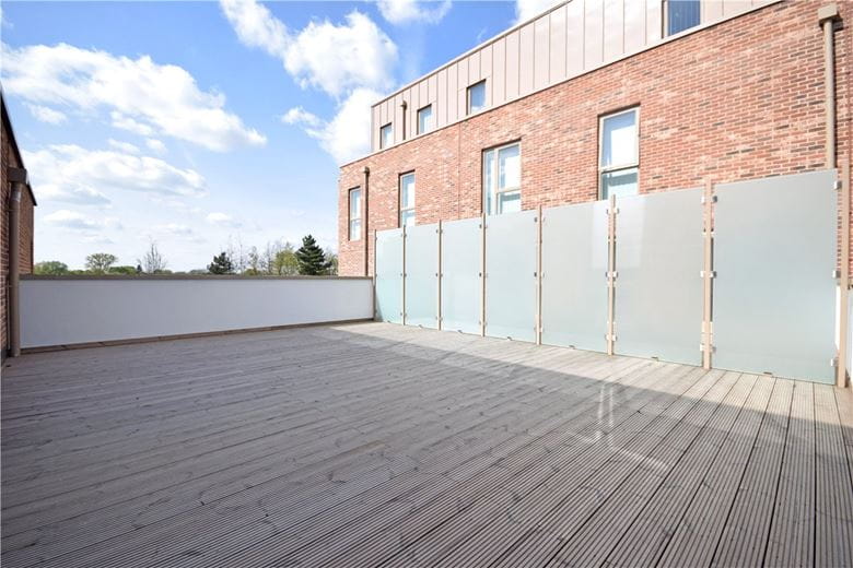 1 bedroom flat, Scholars Court, Homerton Gardens CB2 - Let Agreed