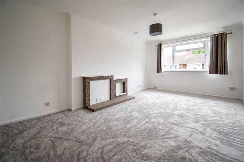 2 bedroom flat, Chatsworth Avenue, Cambridge CB4 - Let Agreed