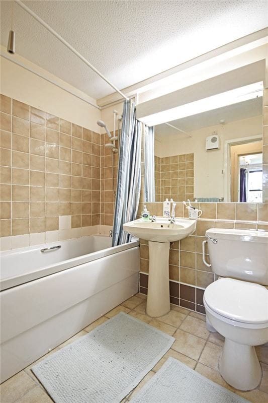1 bedroom flat, Midsummer Court, Manhattan Drive CB4 - Let Agreed
