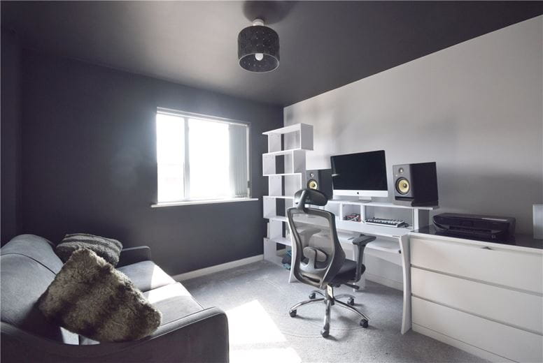 2 bedroom flat, Glenalmond Avenue, Cyan Building CB2