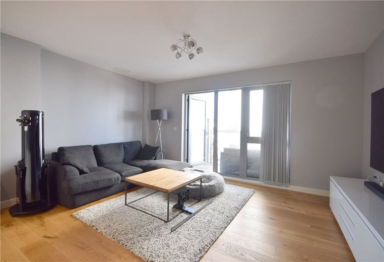 2 bedroom flat, Glenalmond Avenue, Cyan Building CB2