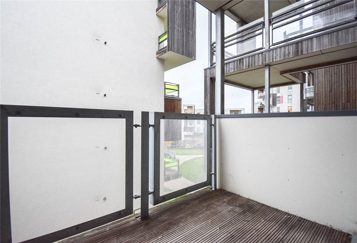 2 bedroom flat, Glenalmond Avenue, Cyan Building CB2 - Available