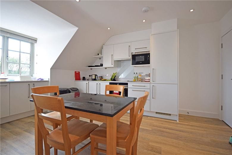 1 bedroom flat, High Street, Trumpington CB2