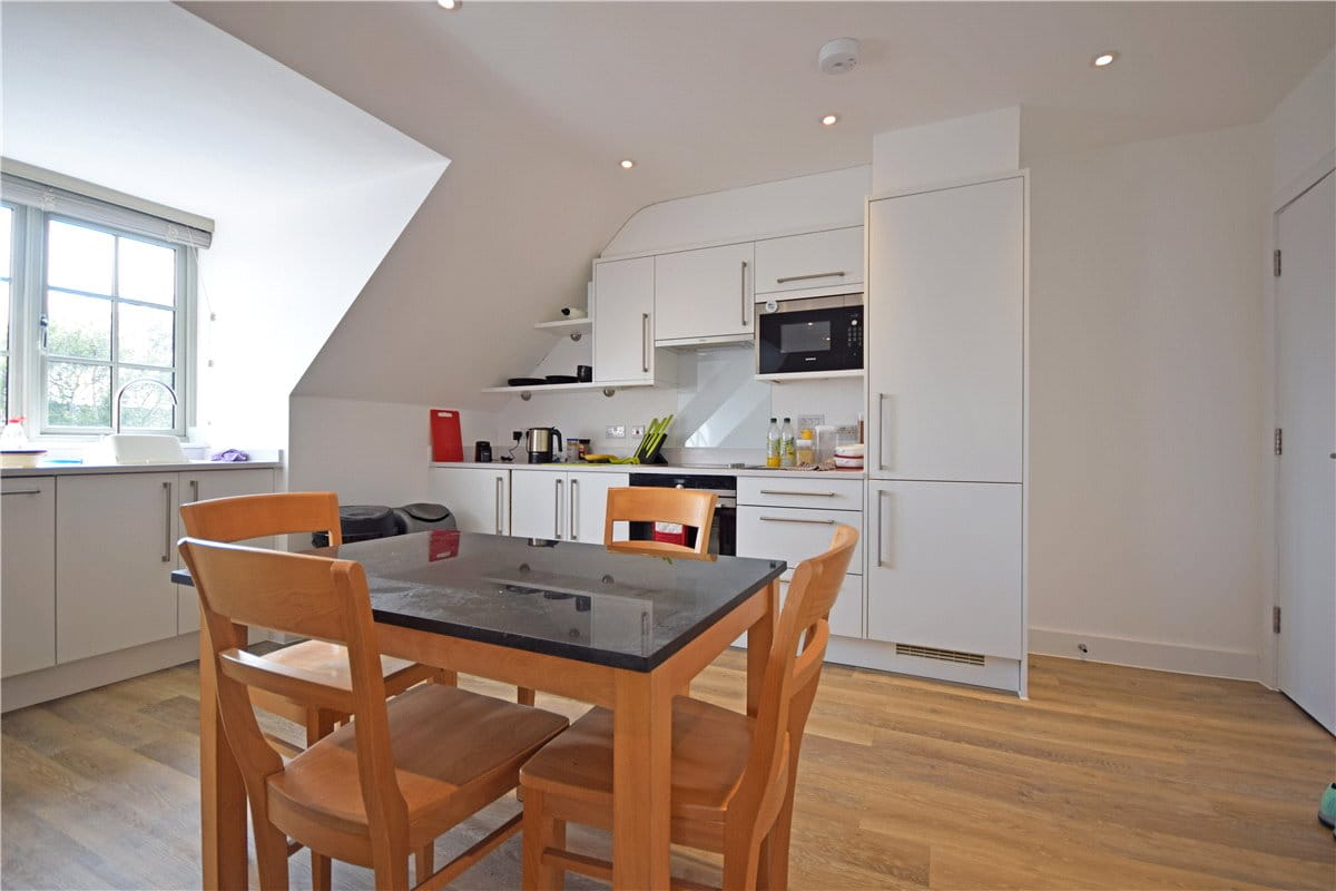 1 bedroom flat, High Street, Trumpington CB2