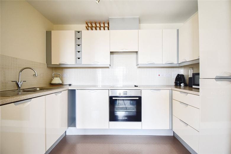 1 bedroom flat, Warren Close, Cambridge CB2 - Let Agreed