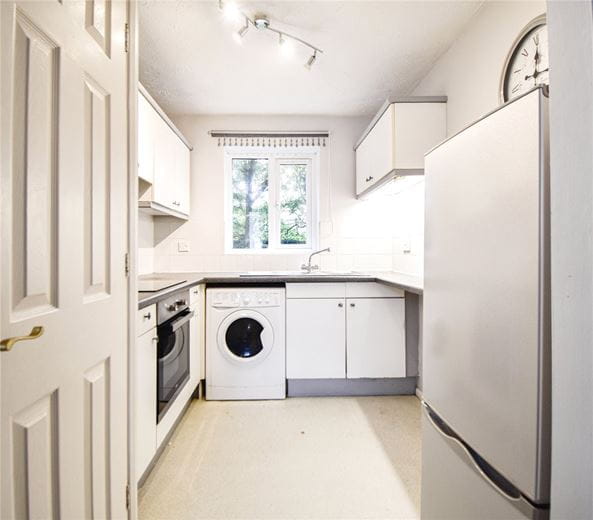 1 bedroom flat, Lucerne Close, Cambridge CB1 - Let Agreed