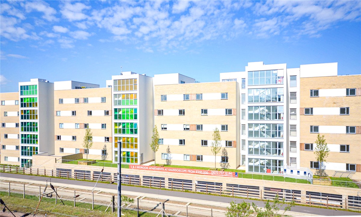 2 bedroom flat, Glenalmond Avenue, Cyan Building CB2