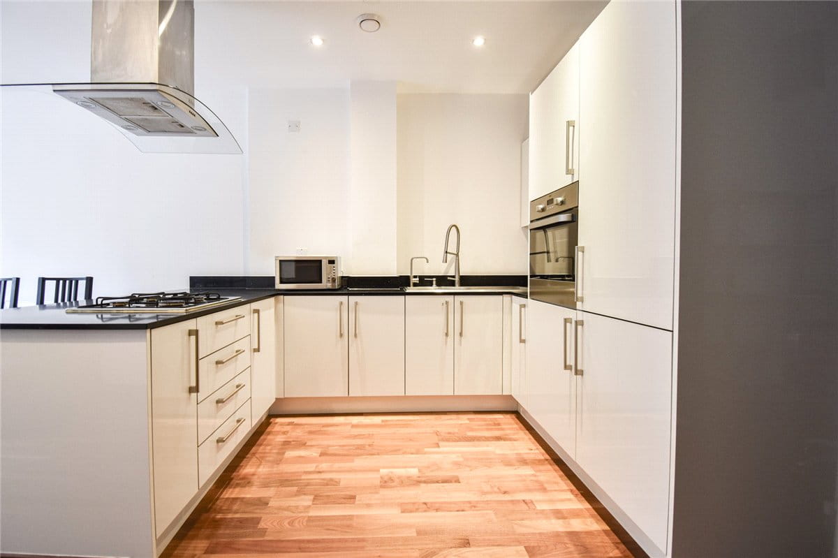 2 bedroom flat, Flamsteed Close, Cambridge CB1 - Let Agreed