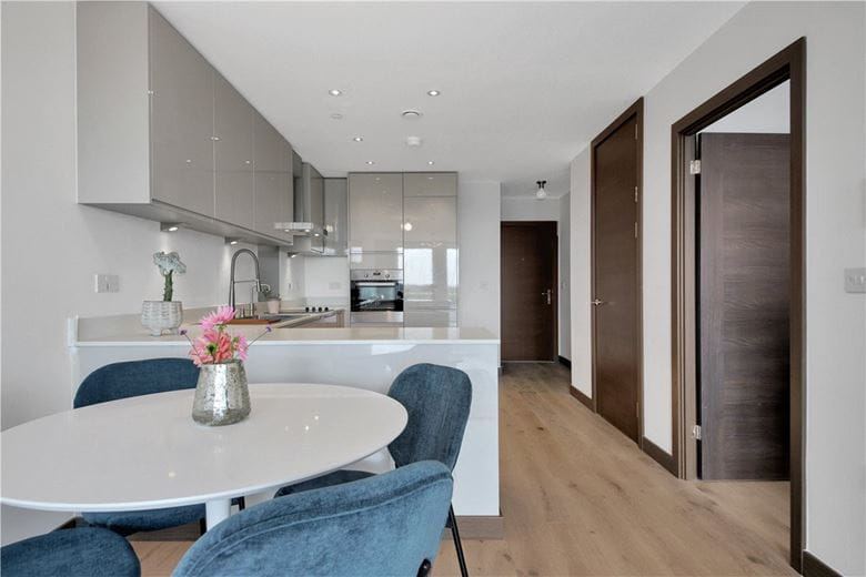 1 bedroom flat, 4 Station Square, Cambridge CB1