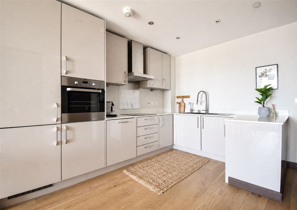 1 bedroom flat, 4 Station Square, Cambridge CB1 - Available