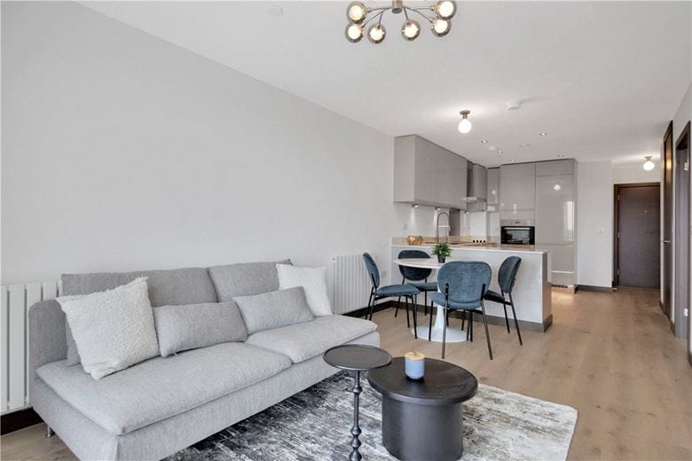 1 bedroom flat, 4 Station Square, Cambridge CB1 - Let Agreed