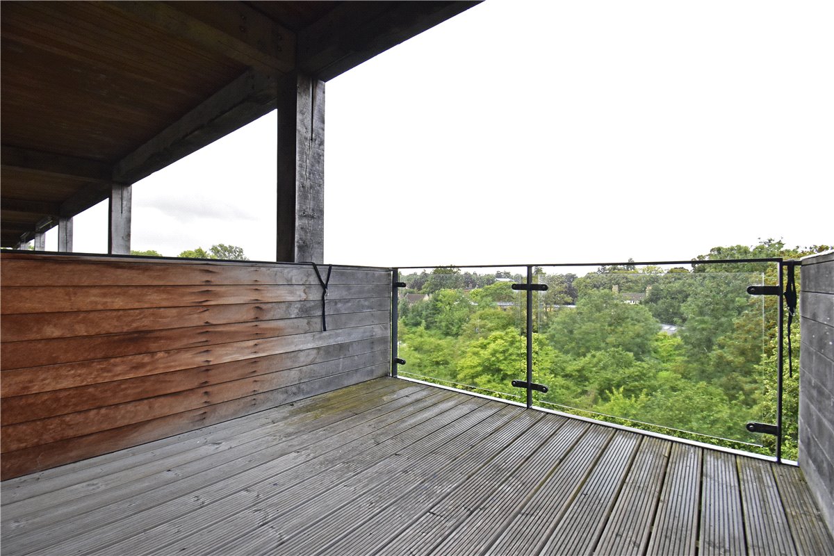 2 bedroom flat, The Copper Building, Kingfisher Way CB2 - Let Agreed