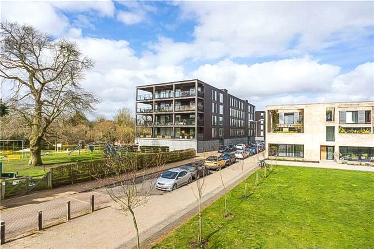 2 bedroom flat, The Copper Building, Kingfisher Way CB2 - Let Agreed