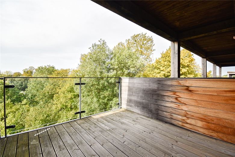 2 bedroom flat, The Copper Building, Kingfisher Way CB2 - Let Agreed