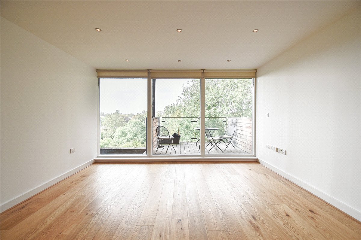 2 bedroom flat, The Copper Building, Kingfisher Way CB2 - Let Agreed