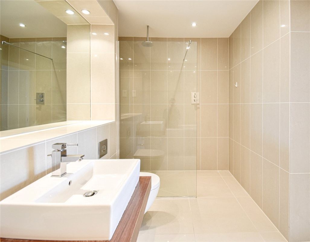 2 bedroom flat, The Copper Building, Kingfisher Way CB2 - Let Agreed