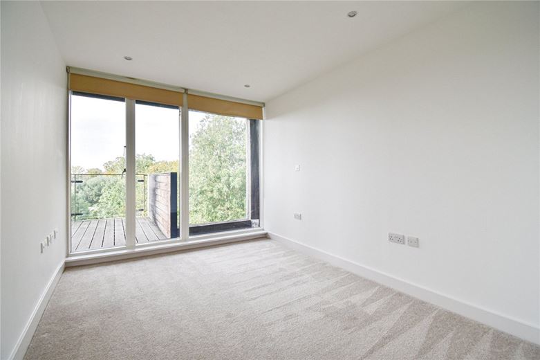 2 bedroom flat, The Copper Building, Kingfisher Way CB2 - Let Agreed