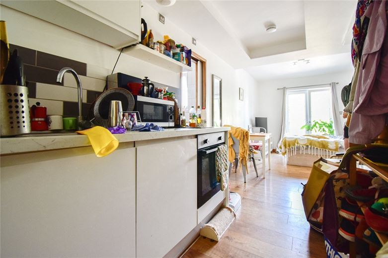 1 bedroom flat, Newmarket Road, Cambridge CB5 - Let Agreed