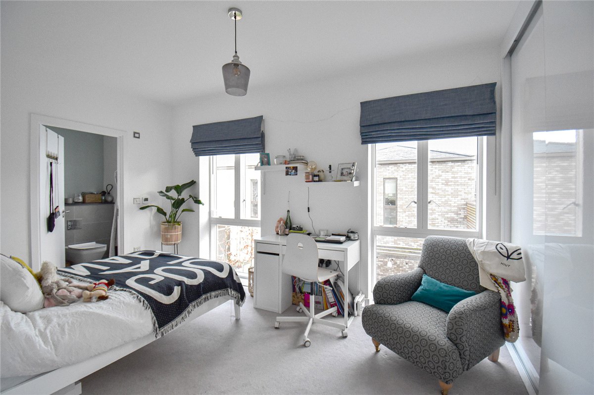 4 bedroom house, Knightly Avenue, Cambridge CB2 - Let Agreed