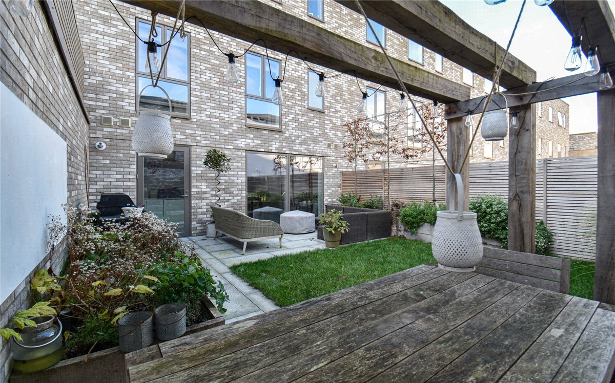 4 bedroom house, Knightly Avenue, Cambridge CB2 - Let Agreed