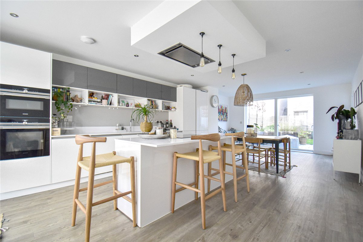4 bedroom house, Knightly Avenue, Cambridge CB2 - Let Agreed