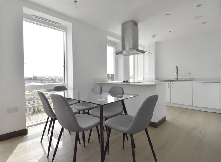 2 bedroom flat, 4 Station Square, Cambridge CB1 - Let Agreed